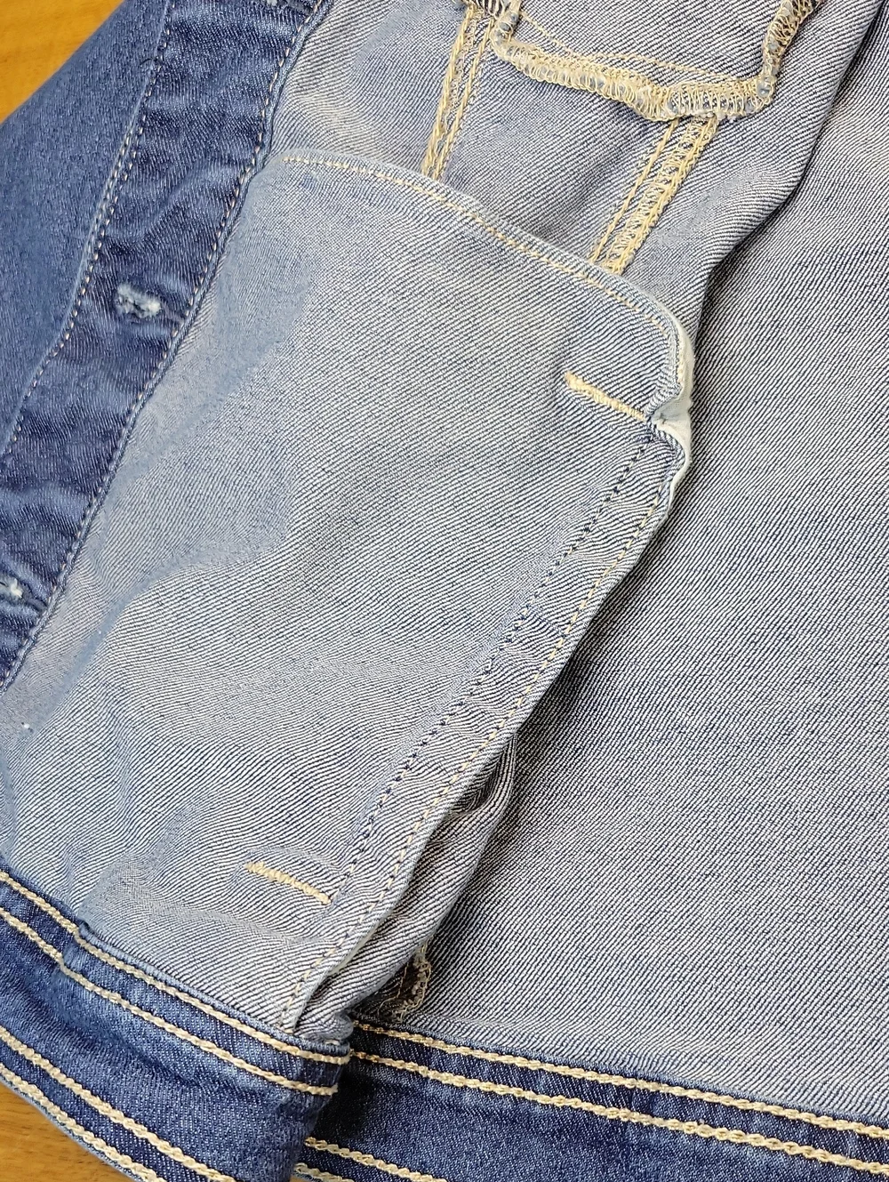 Jean Jacket Justice Size Youth 14-16 Medium Wash.
